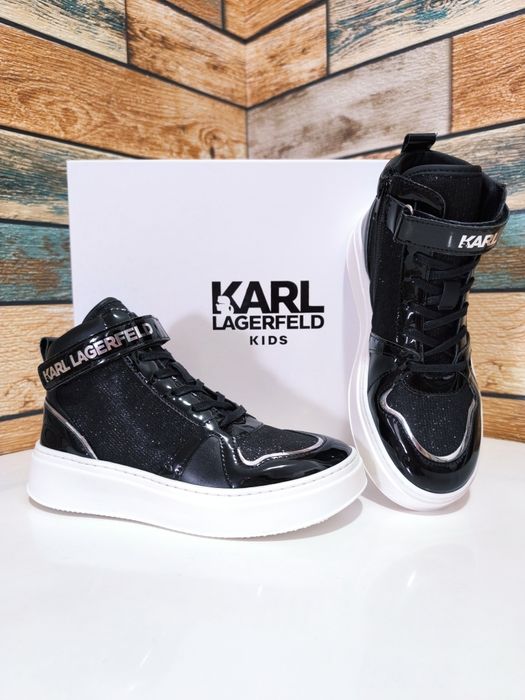 Calvin Klein/Karl Lagerfeld/Love Moschino/Michael Kors/Valentino/Buffa