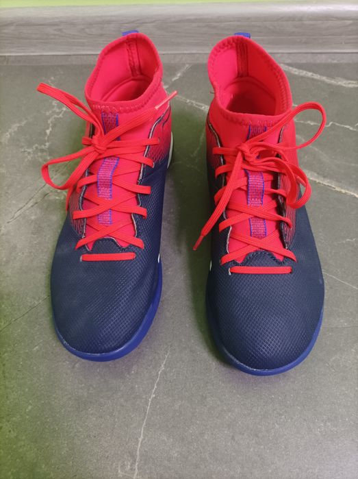 Детски обувки за футбол