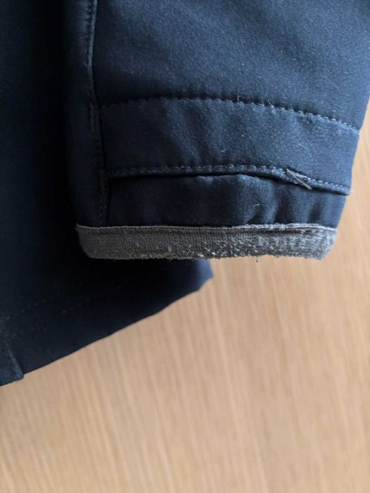 Детско черно softshell яке Decathlon 123см/130см, с подаръци