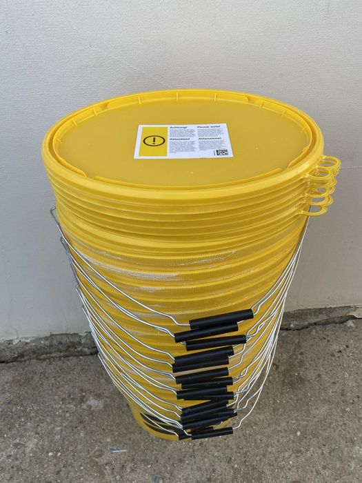 Пластмасови кофи