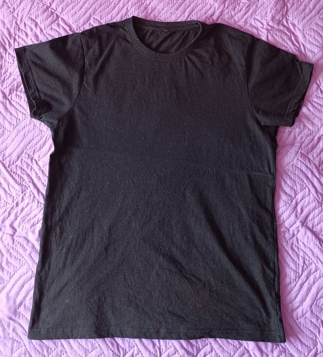 Черна мъжка тениска