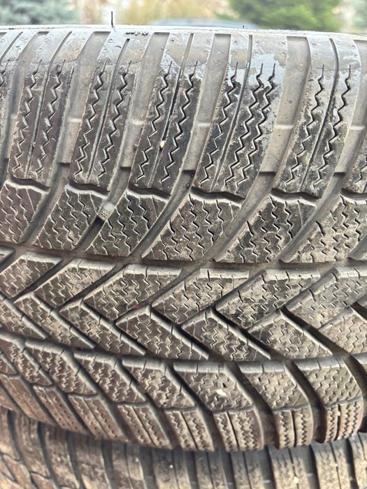 Bridgestone Blizzak iarna 255 50 r19 ca noi