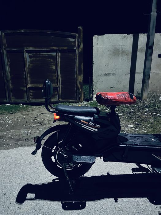 Электронный скутер