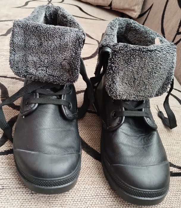 Затворени обувки  , номер 38