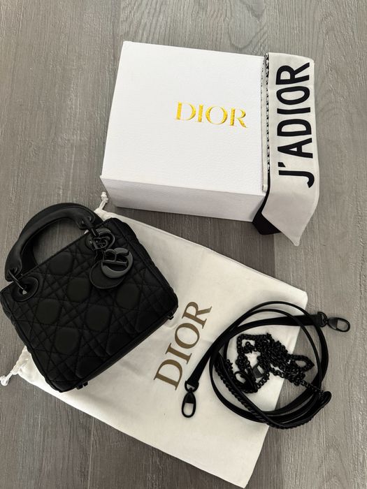 Чанта Mini Lady Dior Ultramatte нова