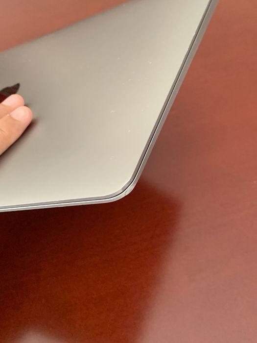 MacBook Air M1 8/256