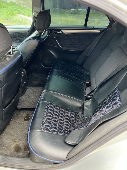 Mercedes-Benz C180 W203 2.0 AT