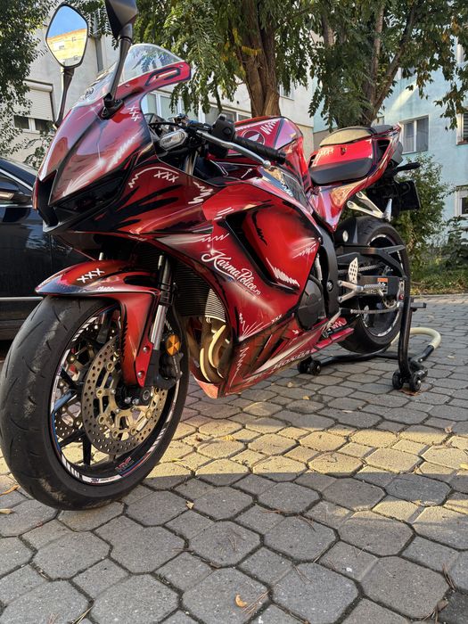 Honda CBR600RR 2025 – Predare Leasing  sau plata Prin factura  – 6.200 km – TVA deductibil