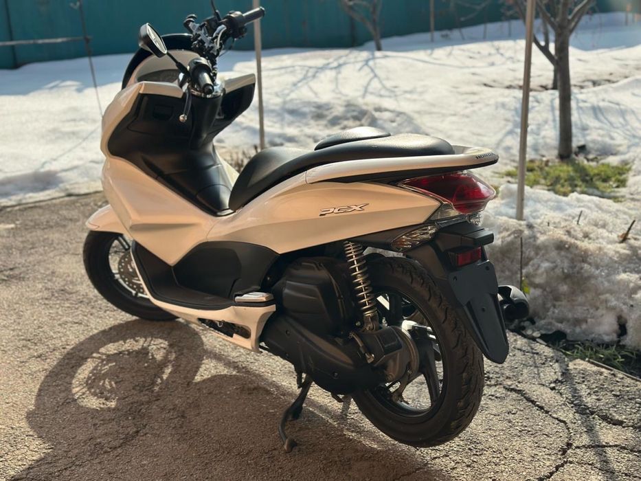 Продам Макси скутер Honda pcx125