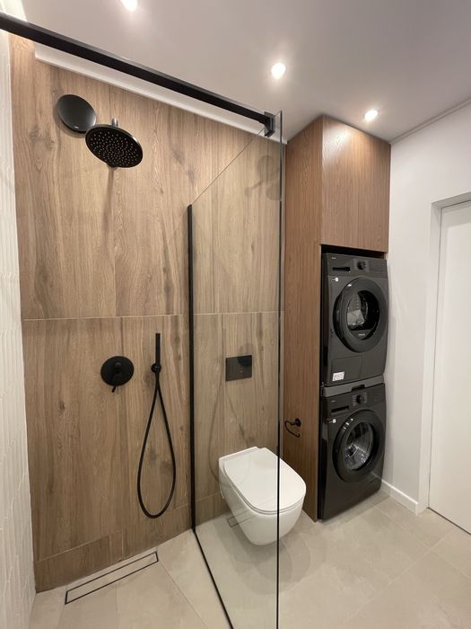Proprietar. Vand apartament, finisat si mobilat, doua camere. Floresti