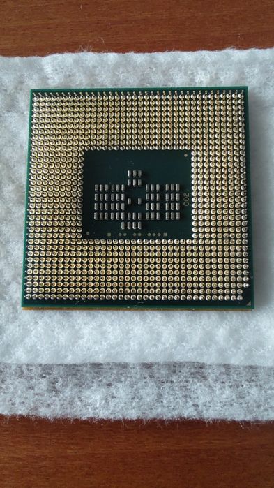Процесор четириядрен ! Intel  i7 720 QM
