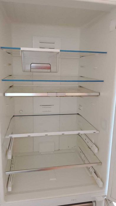 Xolodilnik sotiladi Samsung va Siemens Germanyada ishlab chiqilgan