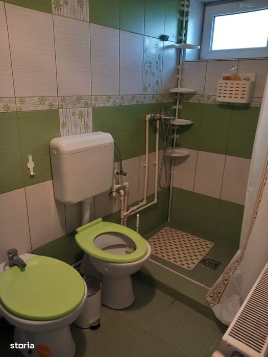 Vânzare casa și teren Văcărești-Dambovita