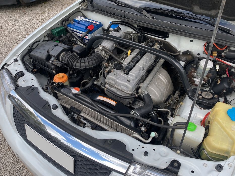 Suzuki Grand Vitara 2.0 banzina, 5 usi,AC, reductor, rate livrare