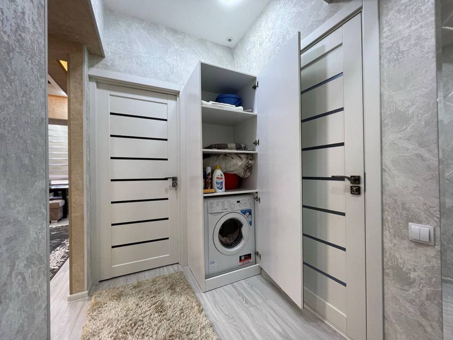 Цум 110 школа Япоонское посольство 2-комнатная с ремонтом!