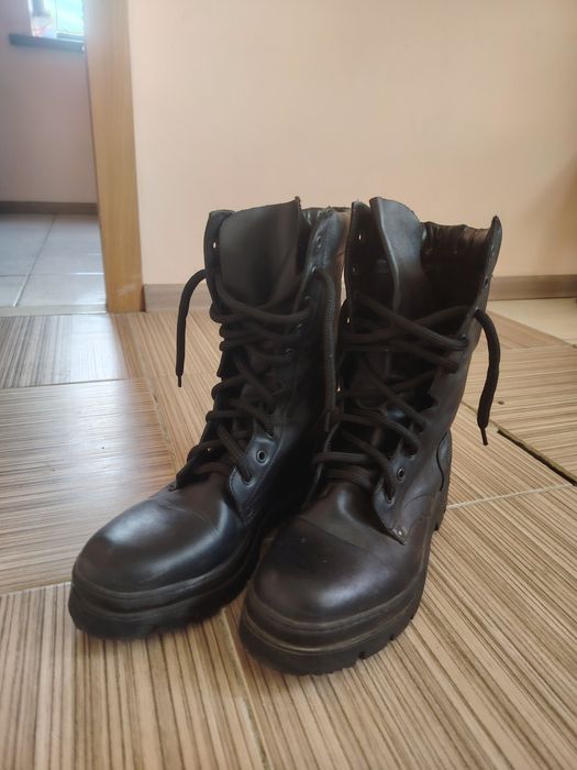 Продам зимние военный берцы