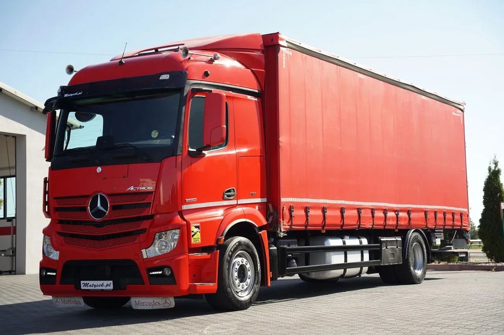 Mercedes-Benz ACTROS 1833 / CORTINĂ - 8,5 M / 4x2 / STREAM SPACE / LIFT DHOLLANDIA