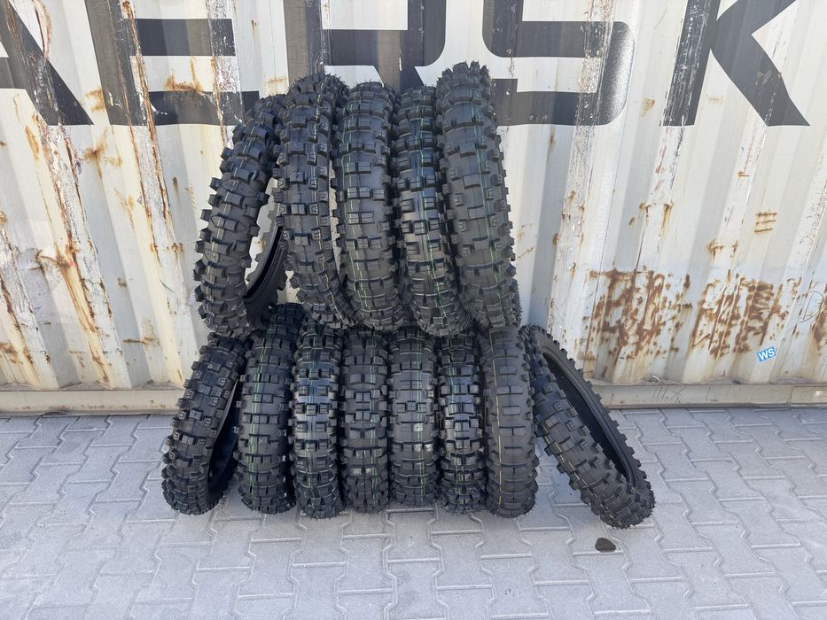 Ендуро и мотокрос гуми 18 и 19 цола различни твърдости и шарки