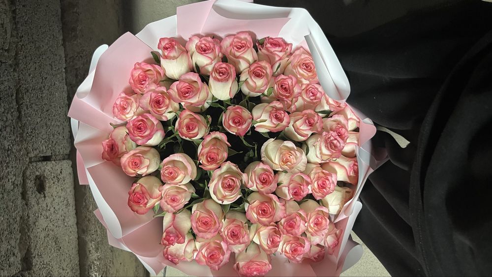 54 штук розовые цветы