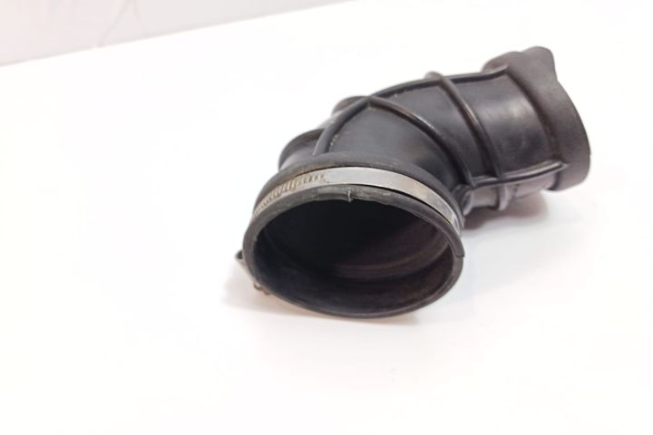 Tubulatura admisie aer 90530766SH Opel Astra H (facelift)