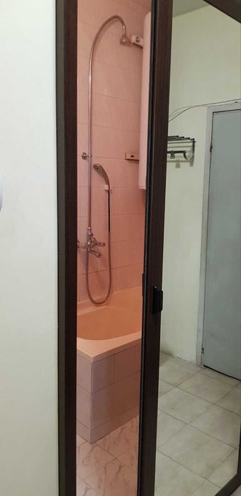 Продава двустаен тухлен апартамент в западната част  на Казанлък