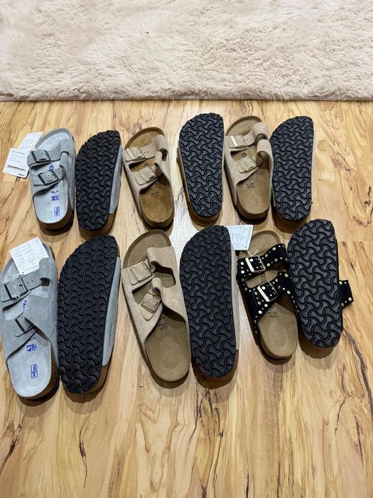 Șlapi Arizona Brikenstock mai multe mărimi și modele 
Birkenstock
Șlapi Arizona