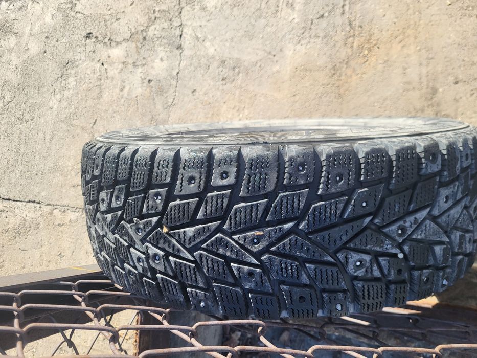 Продам зимние шины R14