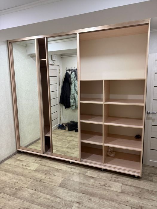 Шкаф купе в отличном состоянии