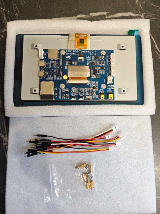 Waveshare ESP32-S3-Touch-LCD-7,afișaj IPS 800 × 480,Capacitive Touch,16MB Flash and 8MB PSRAM