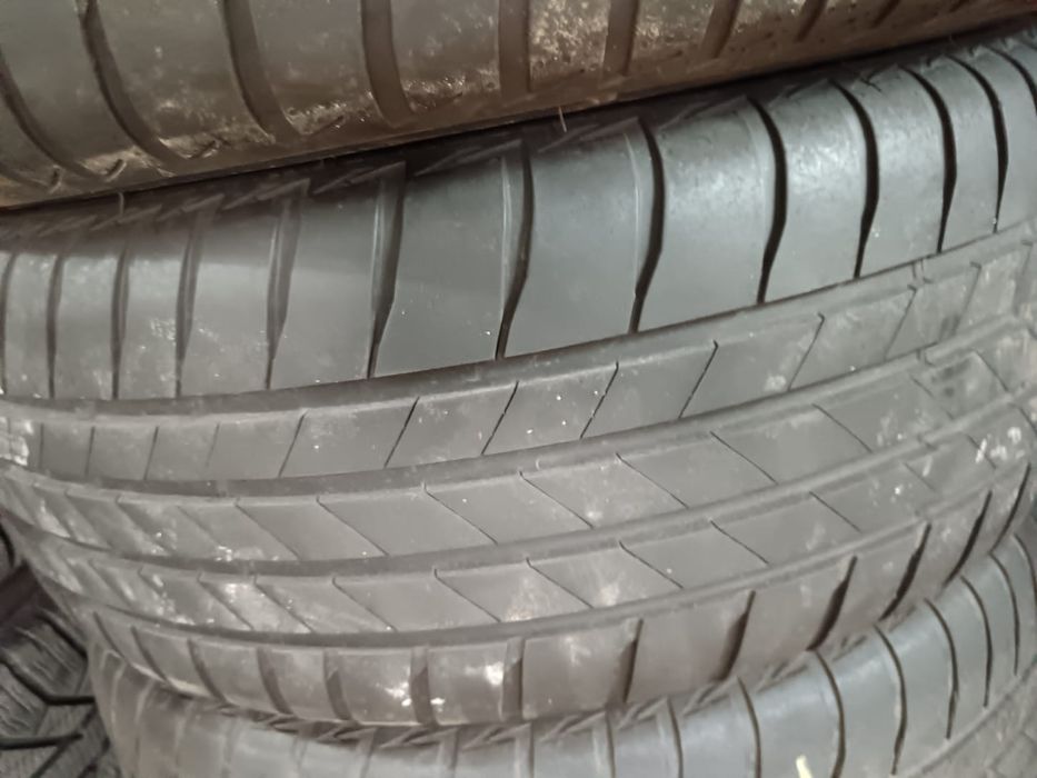 Anvelope 215/55 R17 Bridgestone vara DOT 2025 Passat Golf