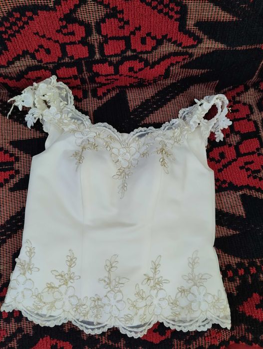 vand rochie mireasa