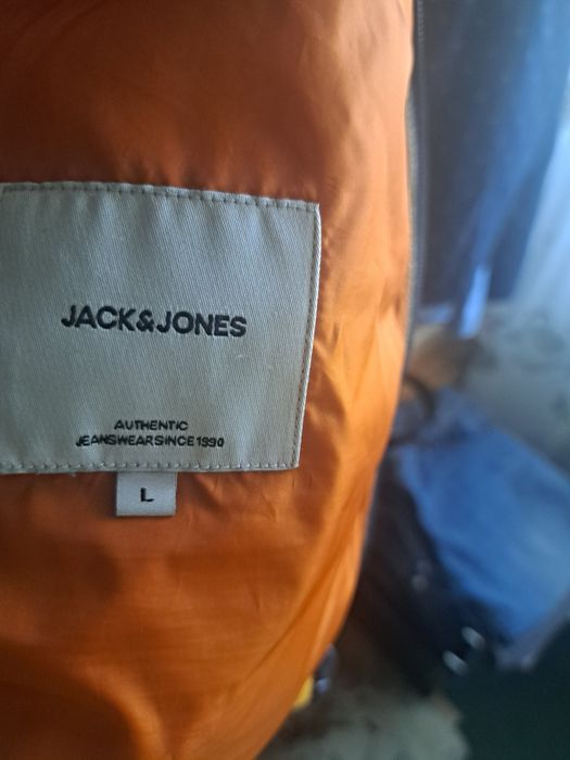 Geaca matlasata pt barba Jack & Jonesti