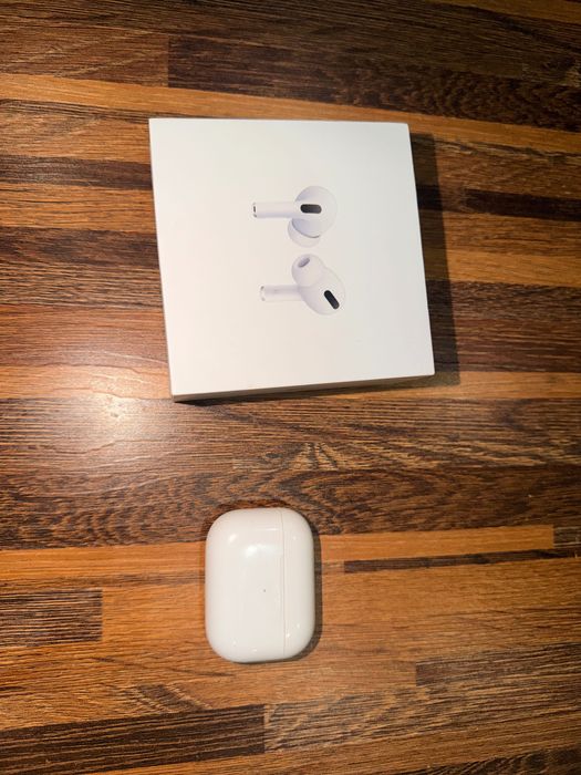Airpods Pro 1 поколение