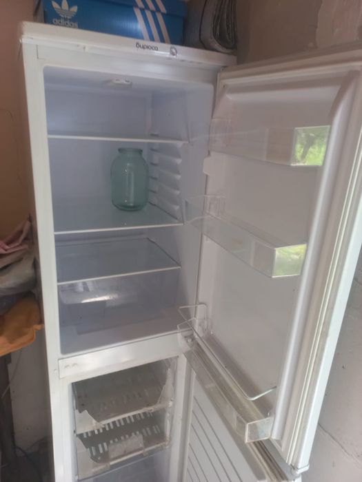 Продам холодильник