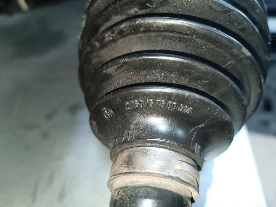 Къса полуоска за Volvo XC70, 2.4T, 2001g