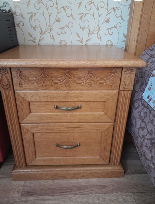 Продам спальный гарнитур