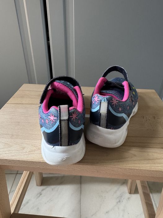 Adidasi Jooma marimea 28