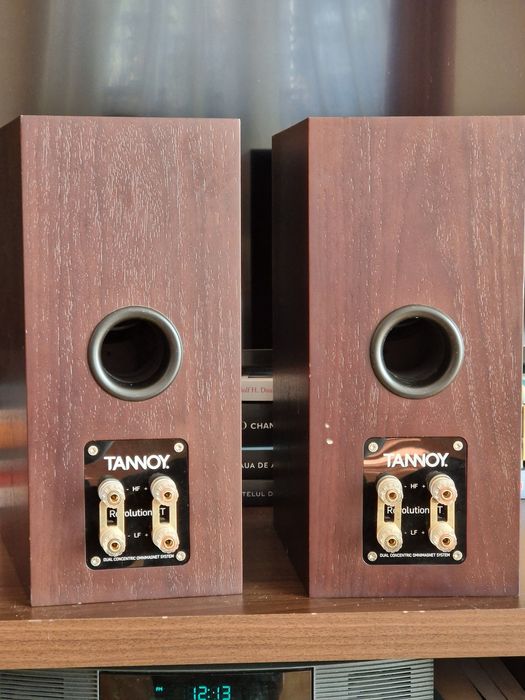 Boxe Tannoy Revolution xt