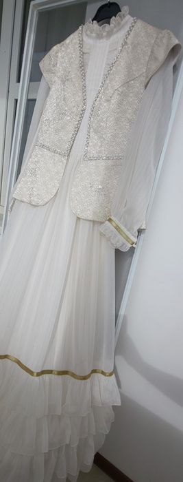 Қазақ киімдер келіндерге