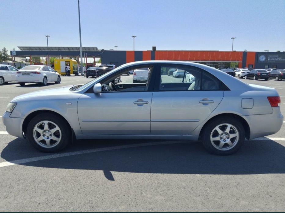 Продаётся машина Hyundai Sonata 2007 года,