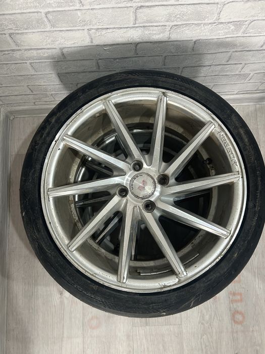 Продам диски Vossen r16