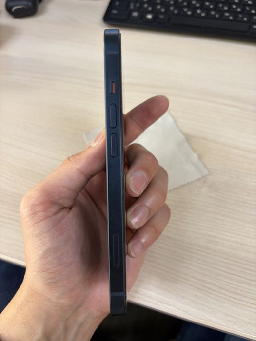 Продам Iphone 13 128Gb