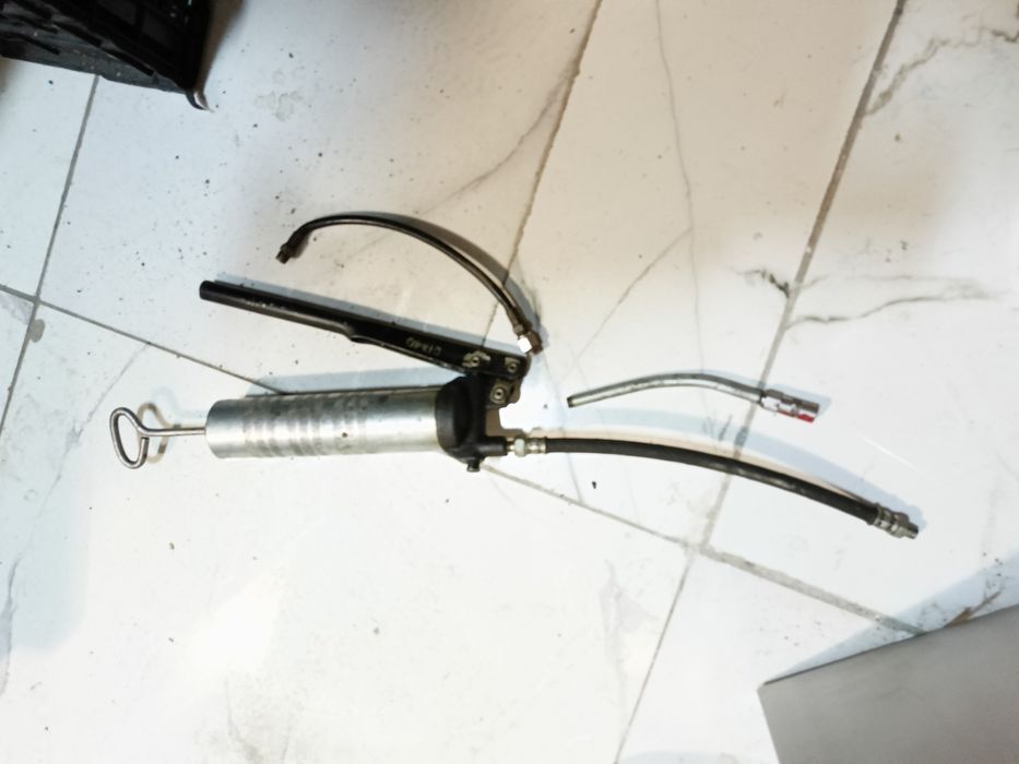 Шприц для смазки ручной