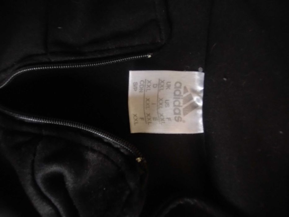 Adidas Real Madrid тренировъчно горнище в перфектно състояние