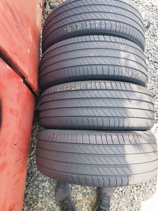 4 броя 215-55-17 Michelin Primacy 4