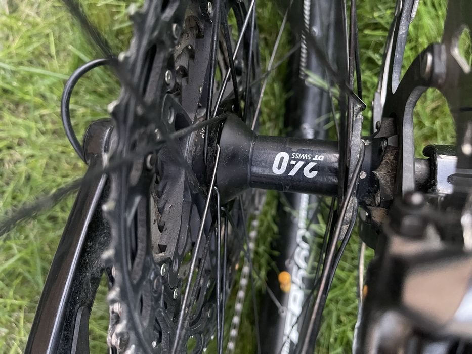 Canyon Torque CF 9.0 2023 L КАТО НОВО, ПРОМО ЦЕНА