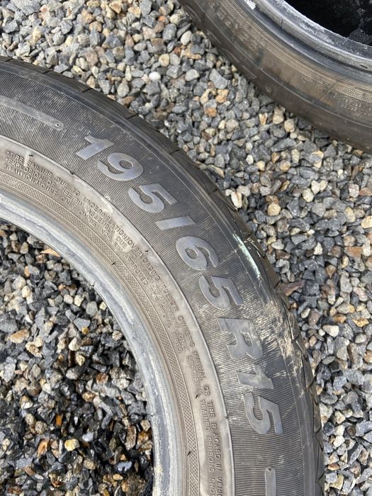 Vând cauciucuri vara