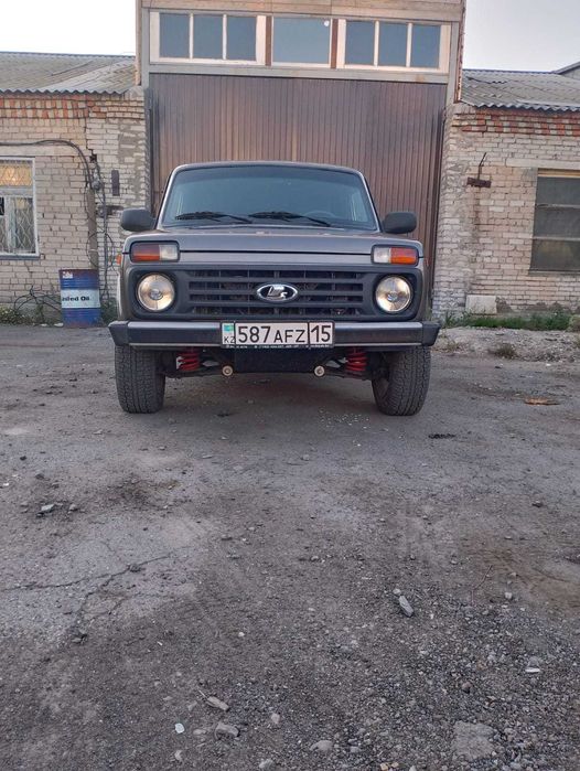 Лада нива 2131вездеход