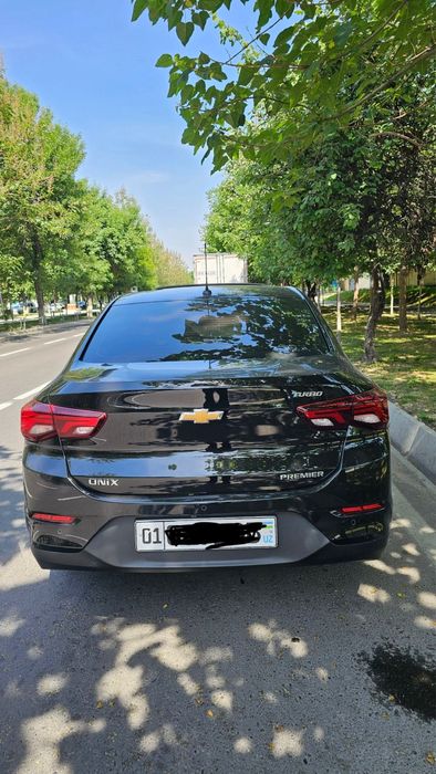Chevrolet Onix 2023 — 2