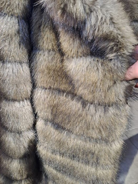 Продам ЭКО шубу новая